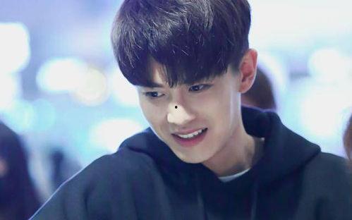 娱乐爆料龚俊单身吗,娱乐圈新晋小生的感情生活引关注 第2张 娱乐爆料龚俊单身吗,娱乐圈新晋小生的感情生活引关注 第2张